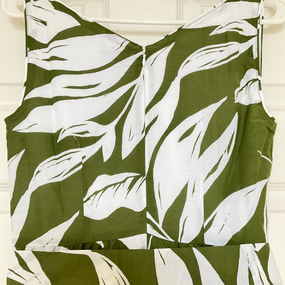 NEW Ann Taylor Palm Belted Flare Dress - Picture 7 of 8